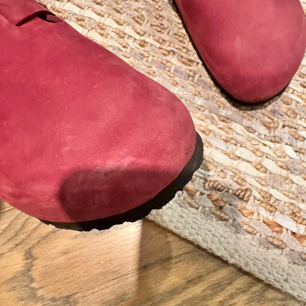 Birkenstock Maroon Suede Boston Clogs with Gold Buckle - Picture 4 of 6